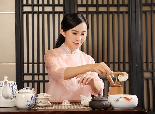 经常去北京东城靠谱男士会馆，这家私藏已久的店推荐给你